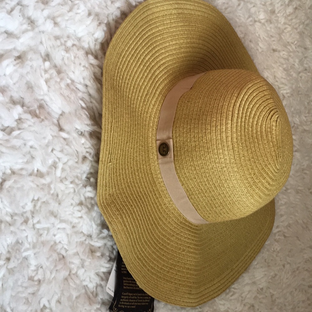 Goorin Brothers new floppy packable hat